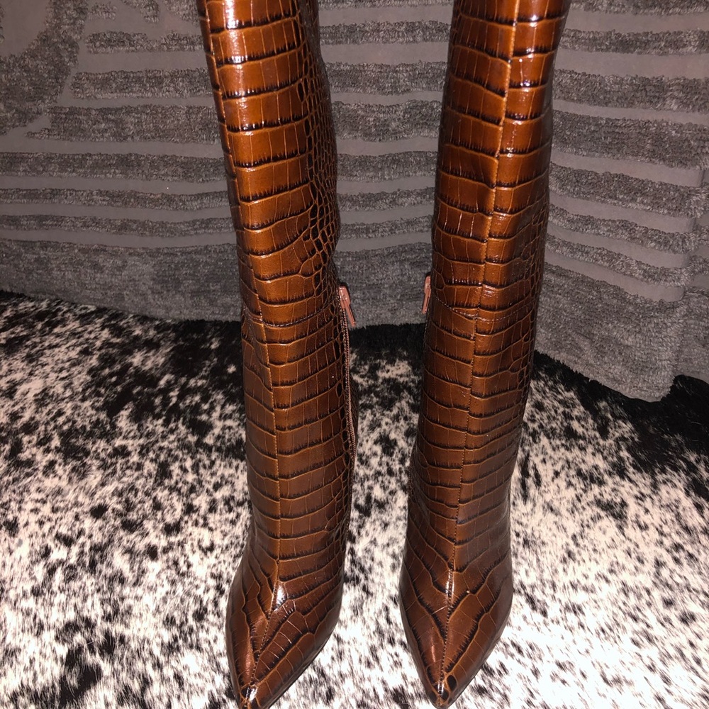 Aldo faux snake skin boots
